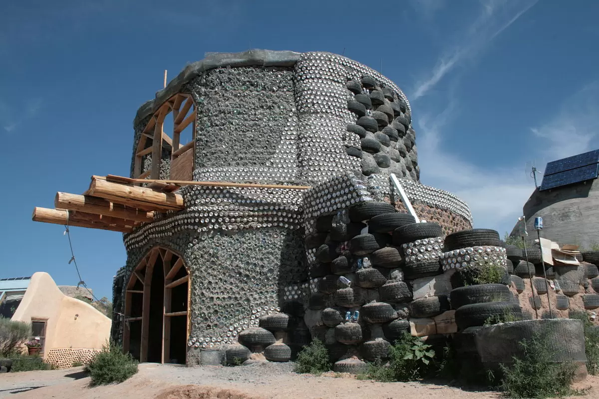 Unfinished_Earthship_2